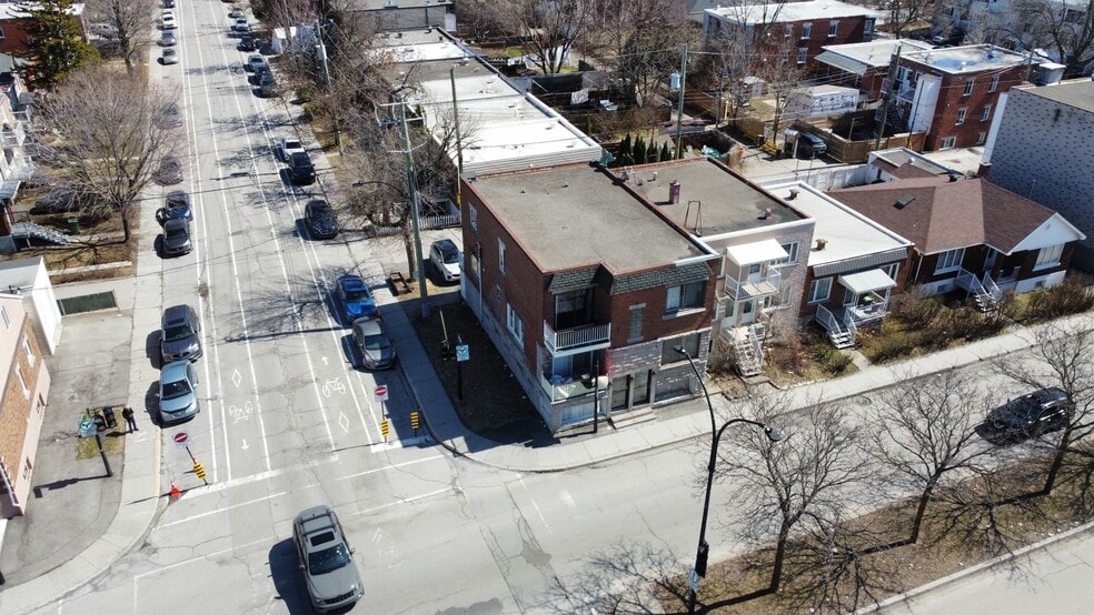 More Photos Of 8294-8298 Rue Hochelaga, Montréal Apartments For Sale