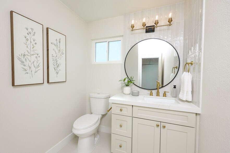 More Photos Of 658 Santa Fe Dr, Encinitas Multifamily For Sale