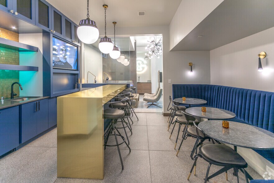 More Photos Of 2640 Nicollet Ave, Minneapolis Apartments For Sale