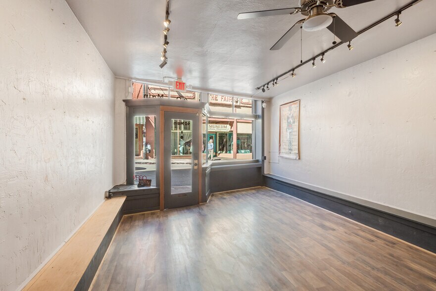 More Photos Of 40 Main St, Bisbee General Retail For Sale