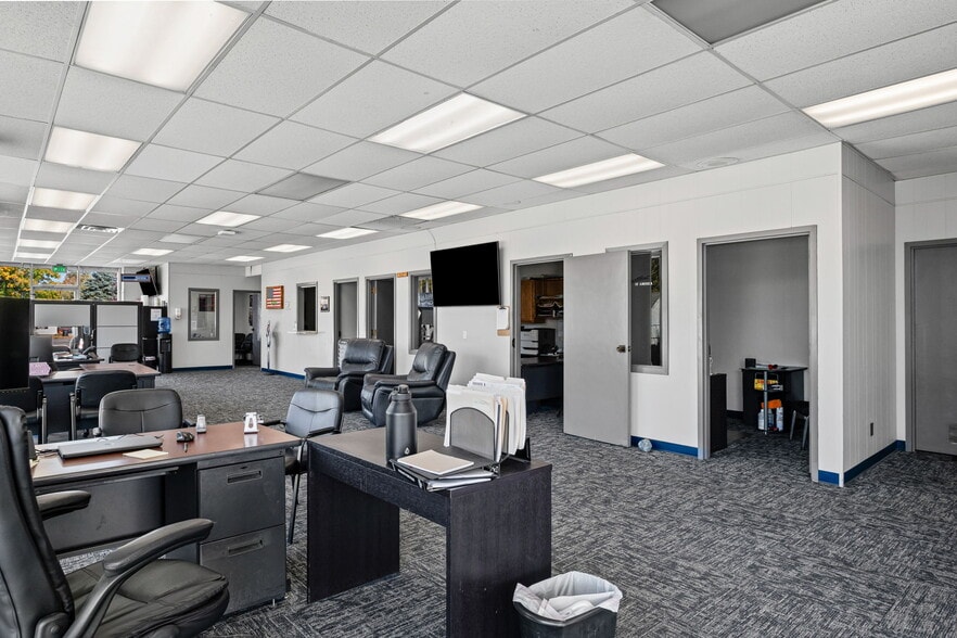 More Photos Of 400 E Pike St, Attica Auto Dealership For Sale