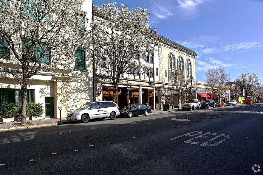 More Photos Of 1991 Broadway St, Redwood City Office For Lease