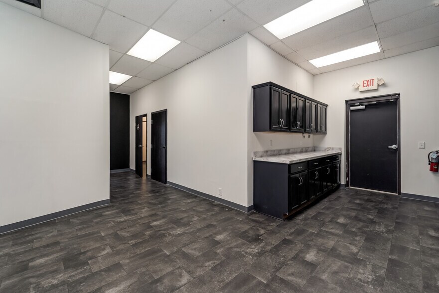 More Photos Of 630 Broadmor Blvd, Murfreesboro Medical For Lease