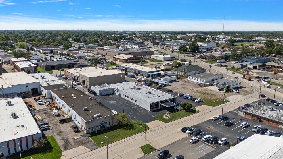 More Photos Of 16560 Industrial St, Roseville Warehouse For Sale