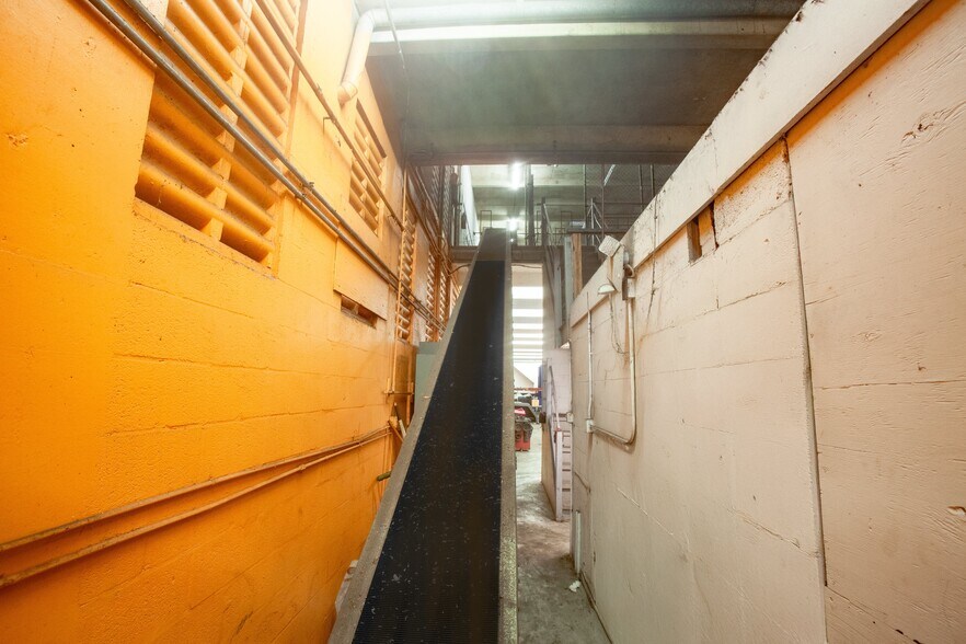 More Photos Of 20390 S Dixie Hwy, Cutler Bay Auto Repair For Lease