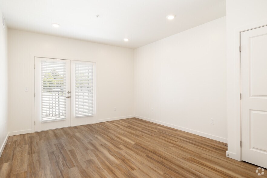 More Photos Of 1915 S Woodruff Ave, Idaho Falls Multifamily For Sale