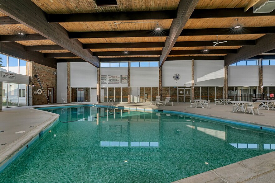 More Photos Of 200 E State 28 Hwy, Morris Hospitality For Sale