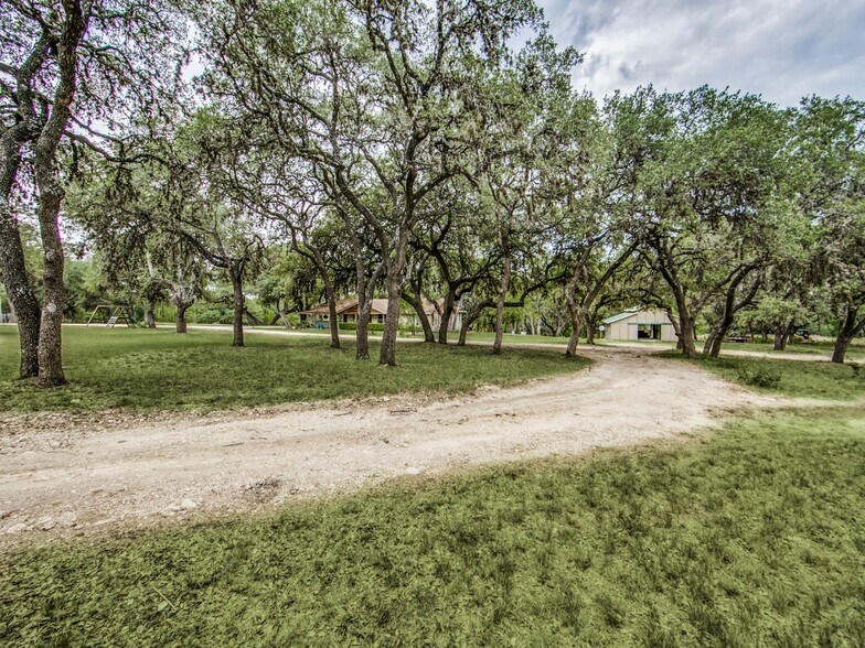 More Photos Of 536 S School St, Boerne Land For Sale