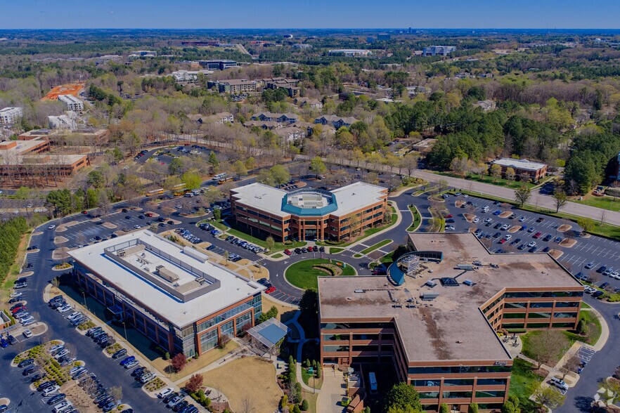 More Photos Of 801 Corporate Center Dr, Raleigh Office Residential For Lease
