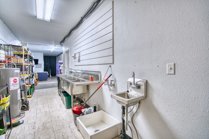 More Photos Of 1640 Pearl St, Boulder Storefront For Lease