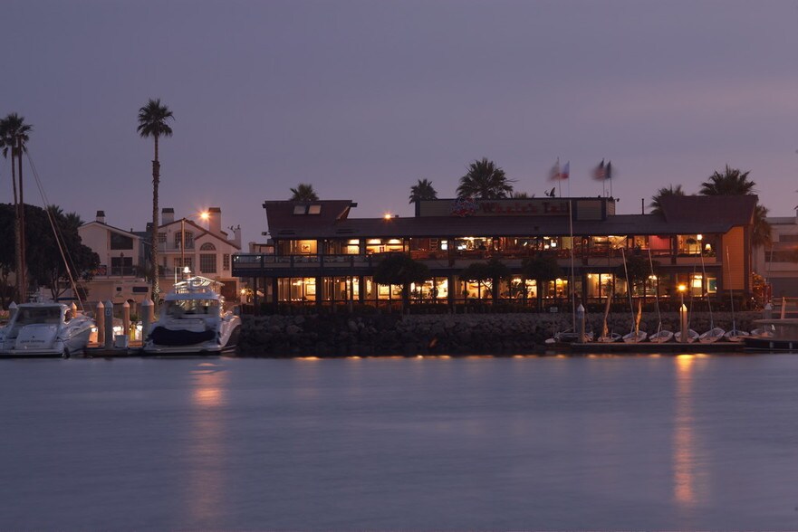 More Photos Of 3950 Bluefin Cir, Oxnard Restaurant For Lease