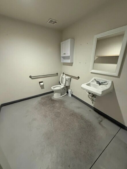 More Photos Of , Seguin Industrial For Sale