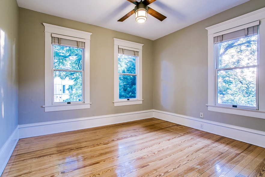 More Photos Of 3403 Knight St, Dallas Office For Lease