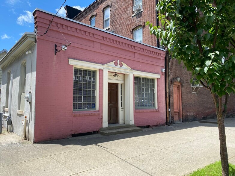 More Photos Of 56 4th St, Turners Falls Office For Sale