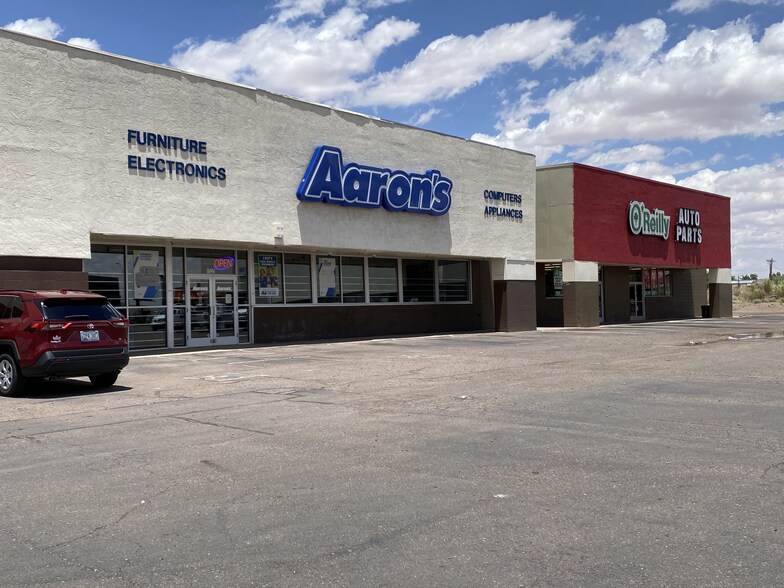 More Photos Of 1501-1531 Navajo Blvd, Holbrook Storefront For Lease