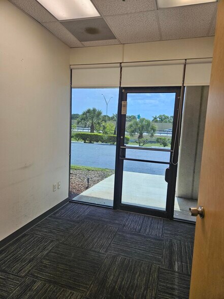 More Photos Of 600-636 SW 12th Ave, Deerfield Beach Light Manufacturing For Lease