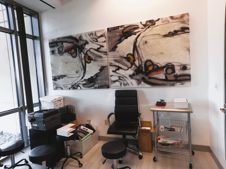 More Photos Of 16633 N Dallas Pky, Addison Office For Lease