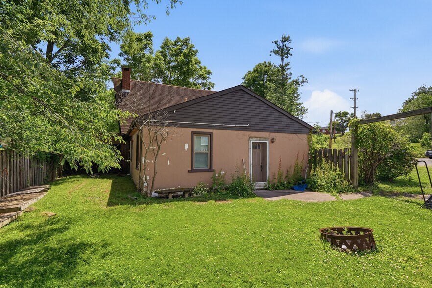 More Photos Of 3762 Saxonburg Blvd, Cheswick Auto Repair For Sale