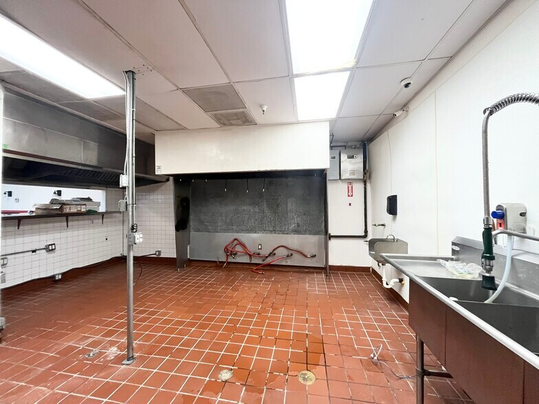 More Photos Of 2201 Northgate Blvd, Sacramento Unknown For Lease