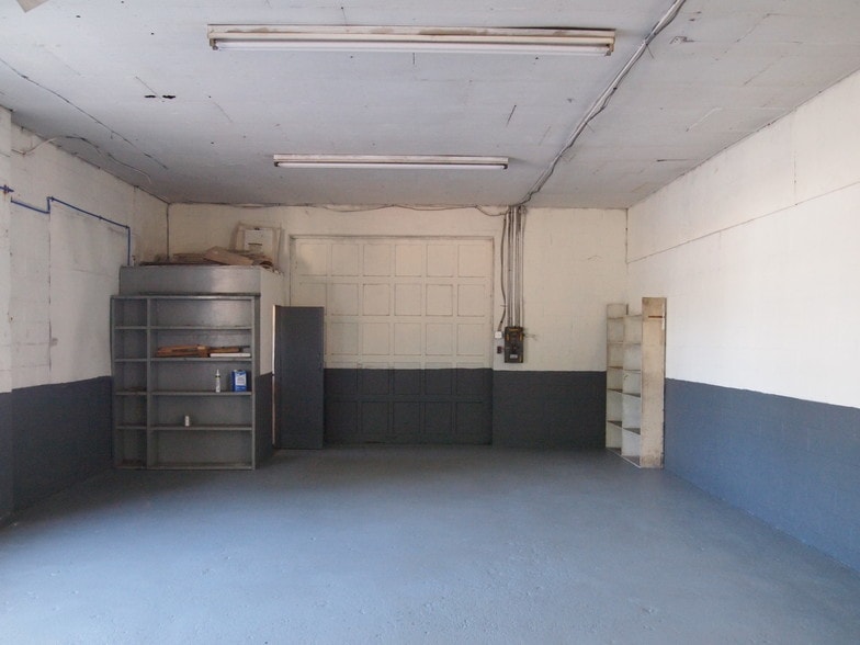 More Photos Of 1959 New York Ave, Huntington Station Auto Repair For Sale