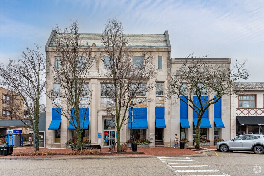 More Photos Of 320-338 Park Ave, Glencoe Office For Lease