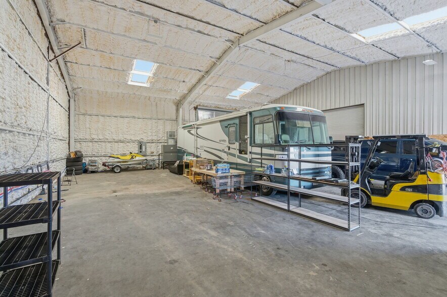 More Photos Of 20820 Fm-2854 Rd, Montgomery Auto Repair For Sale
