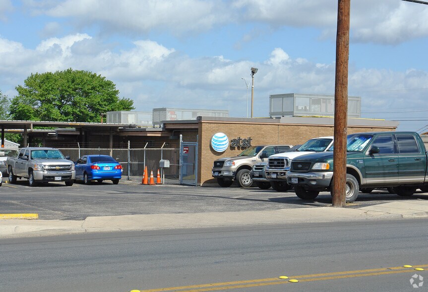 More Photos Of 419 N Weidner Rd, San Antonio Industrial For Sale