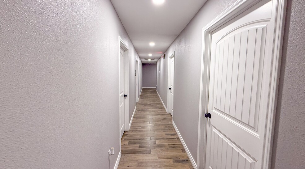More Photos Of 509 Madrid Rd, Odessa Industrial For Sale
