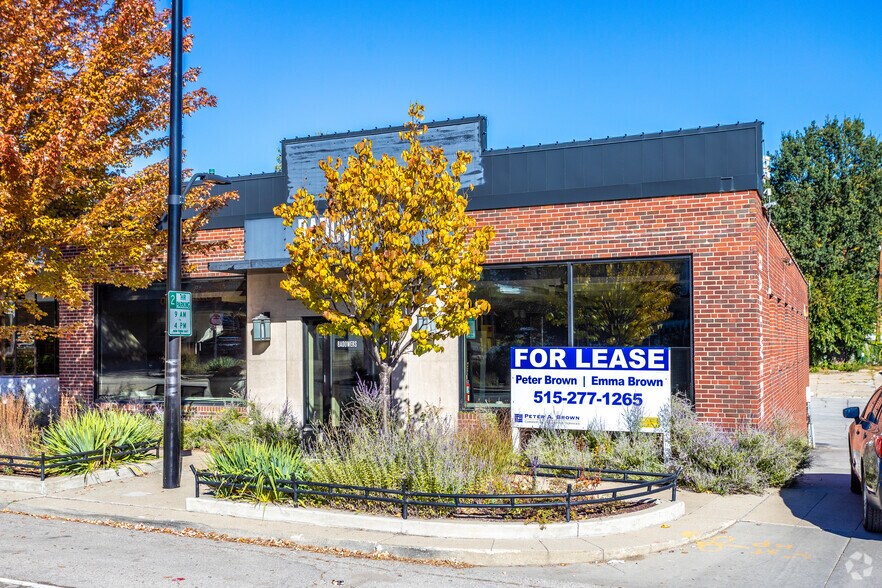 Primary Photo Of 2817 Ingersoll Ave, Des Moines Storefront For Lease