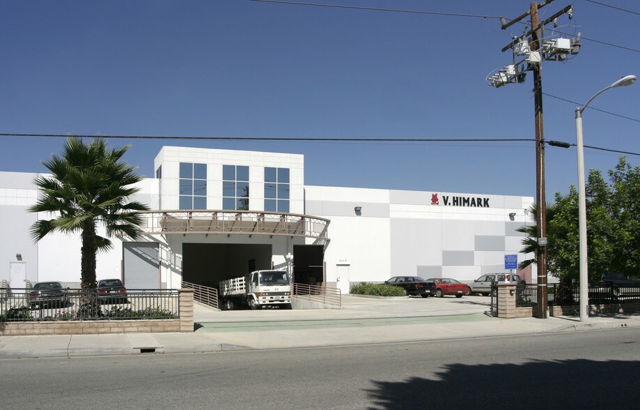 More Photos Of 11911 Clark St, Arcadia Light Manufacturing For Lease