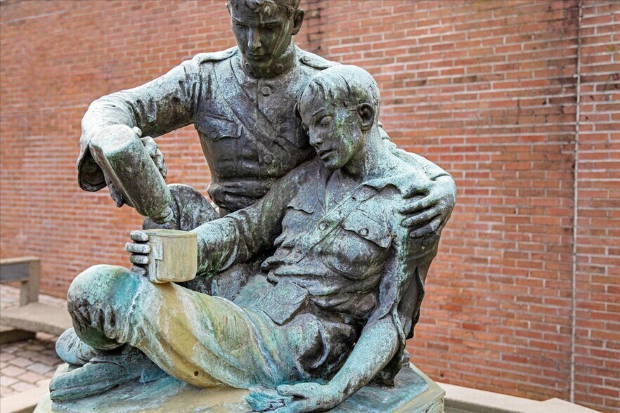 More Photos Of 152 N Main St, Doylestown Medical For Lease