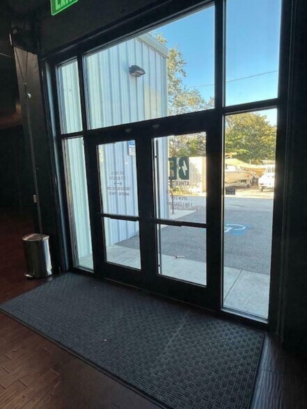 More Photos Of 655 31st St S, Saint Petersburg Industrial For Sale