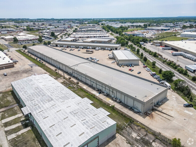 More Photos Of 5666 S 122nd East Ave, Tulsa Unknown For Lease