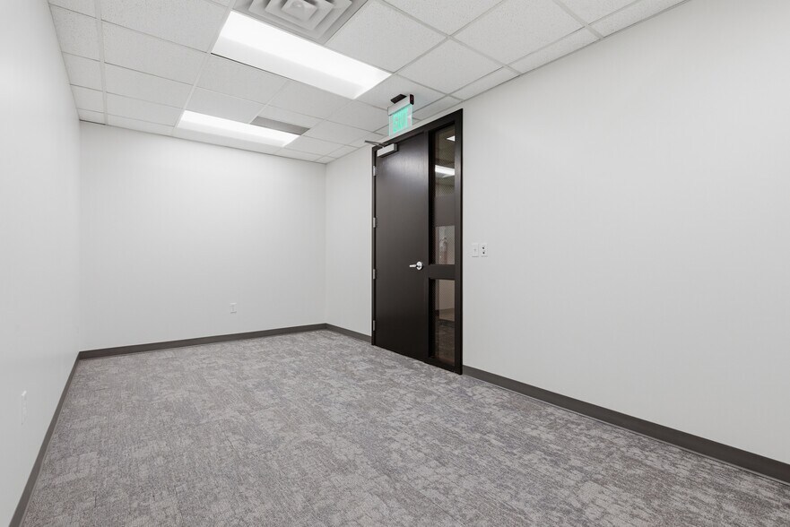 More Photos Of 6995 S Union Park Ctr, Midvale Office For Lease