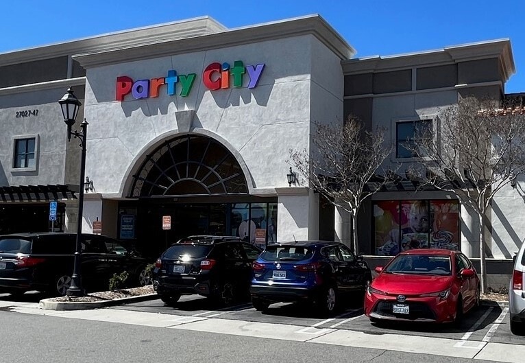 More Photos Of 27003-27103 Mcbean Pky, Valencia Unknown For Lease