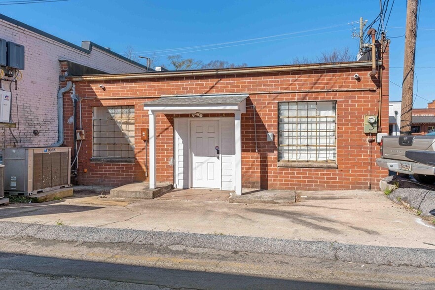 More Photos Of 48 Griffin St, McDonough Storefront For Sale