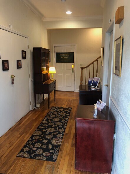 More Photos Of 195 Crowe Ave, Mars Office For Sale