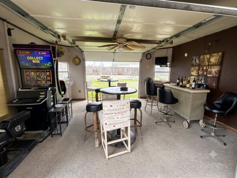 More Photos Of 501 Sarpy St, Morrisonville Storefront Retail Residential For Sale