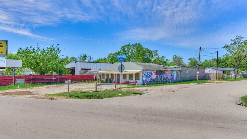 More Photos Of 10935 Aldine Westfield Rd, Houston Bar For Sale