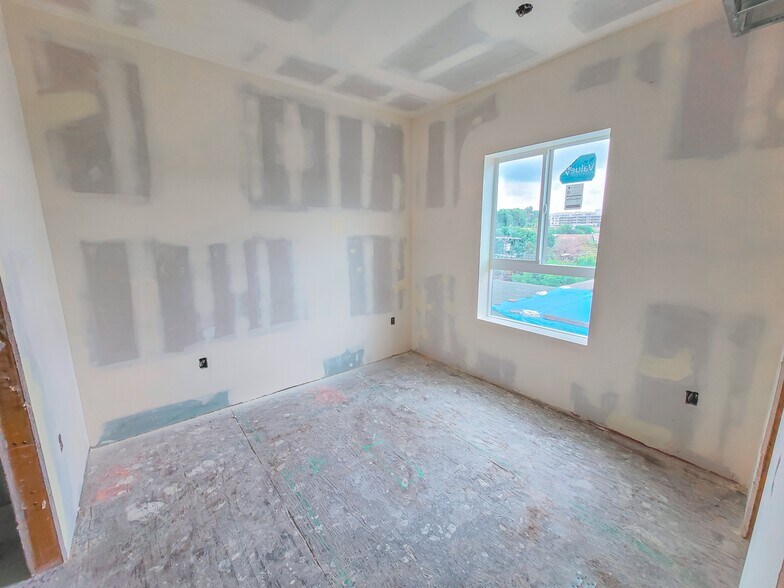 More Photos Of 319 N Westlake Ave, Los Angeles Apartments For Sale