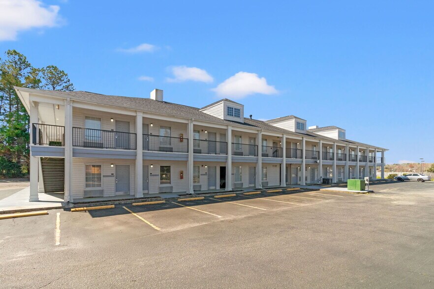 More Photos Of 2350 Chestnut St, Orangeburg Hotel For Sale