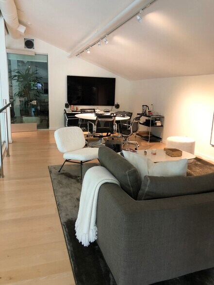 More Photos Of 157 Throckmorton Ave, Mill Valley Office For Lease