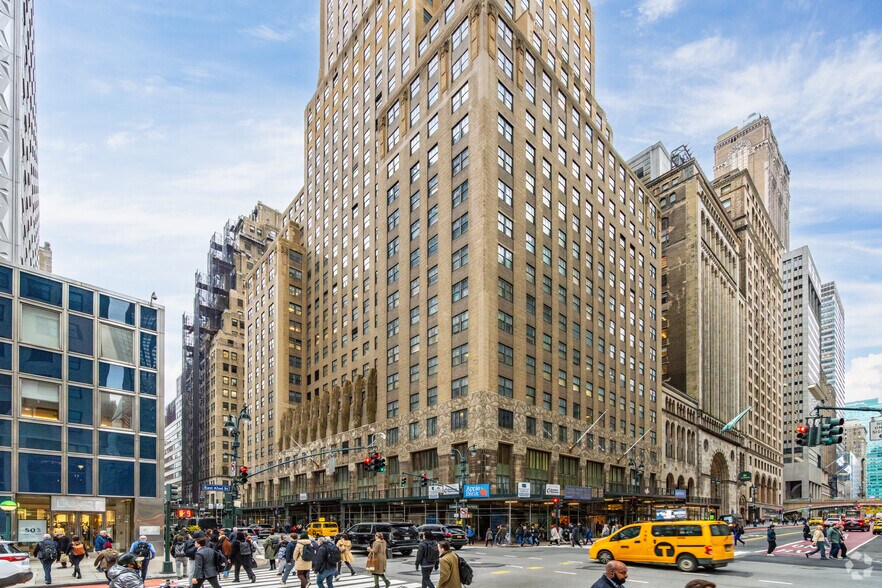More Photos Of 122 E 42nd St, New York Office For Lease