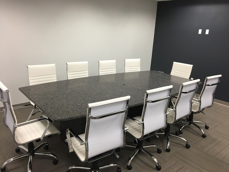 More Photos Of 7777 Bonhomme Ave, Clayton Coworking Space