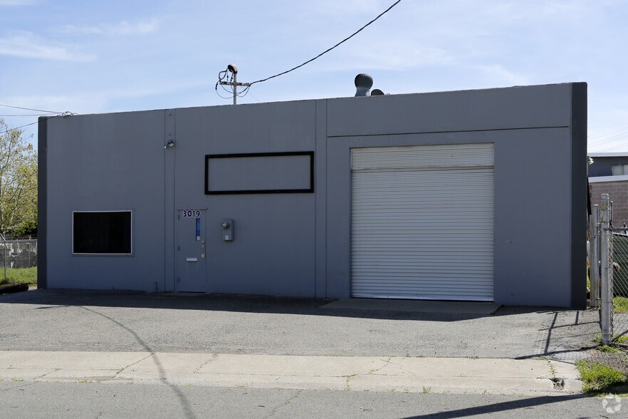 Primary Photo Of 3019 Academy Way, Sacramento Warehouse For Sale