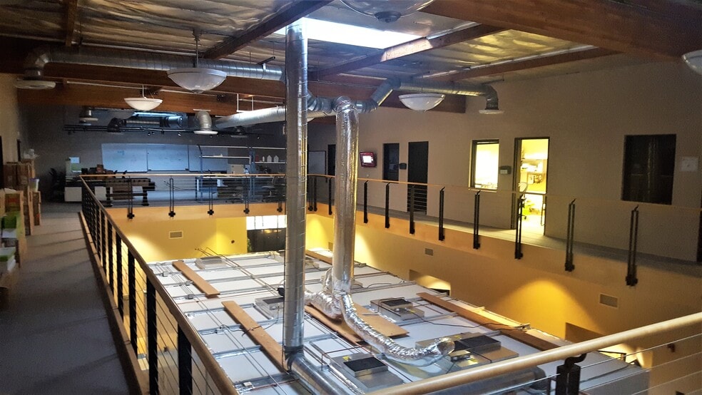 More Photos Of 5171 Clareton Dr, Agoura Hills Research And Development For Lease