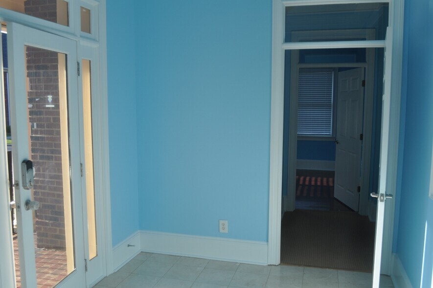 More Photos Of 4330 S Lee St, Buford Medical For Lease