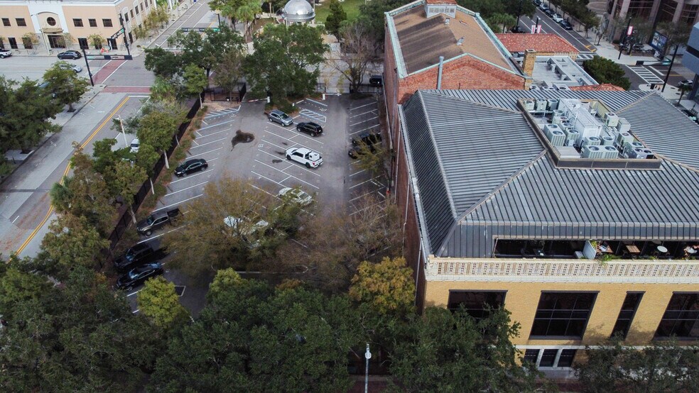 More Photos Of 500 E Kennedy Blvd, Tampa Office For Sale