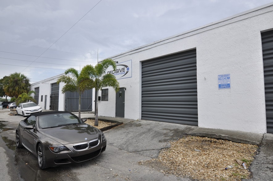 More Photos Of 842 NW 7th Ter, Fort Lauderdale Warehouse For Sale