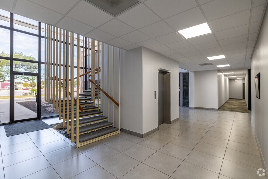 More Photos Of 4538 Centerview Dr, San Antonio Unknown For Lease